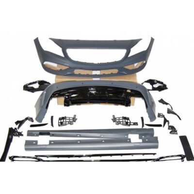 Kit Carrocería Mercedes W117 2013-2018 4P / SW LCI Look AMG A45 II Parrilla